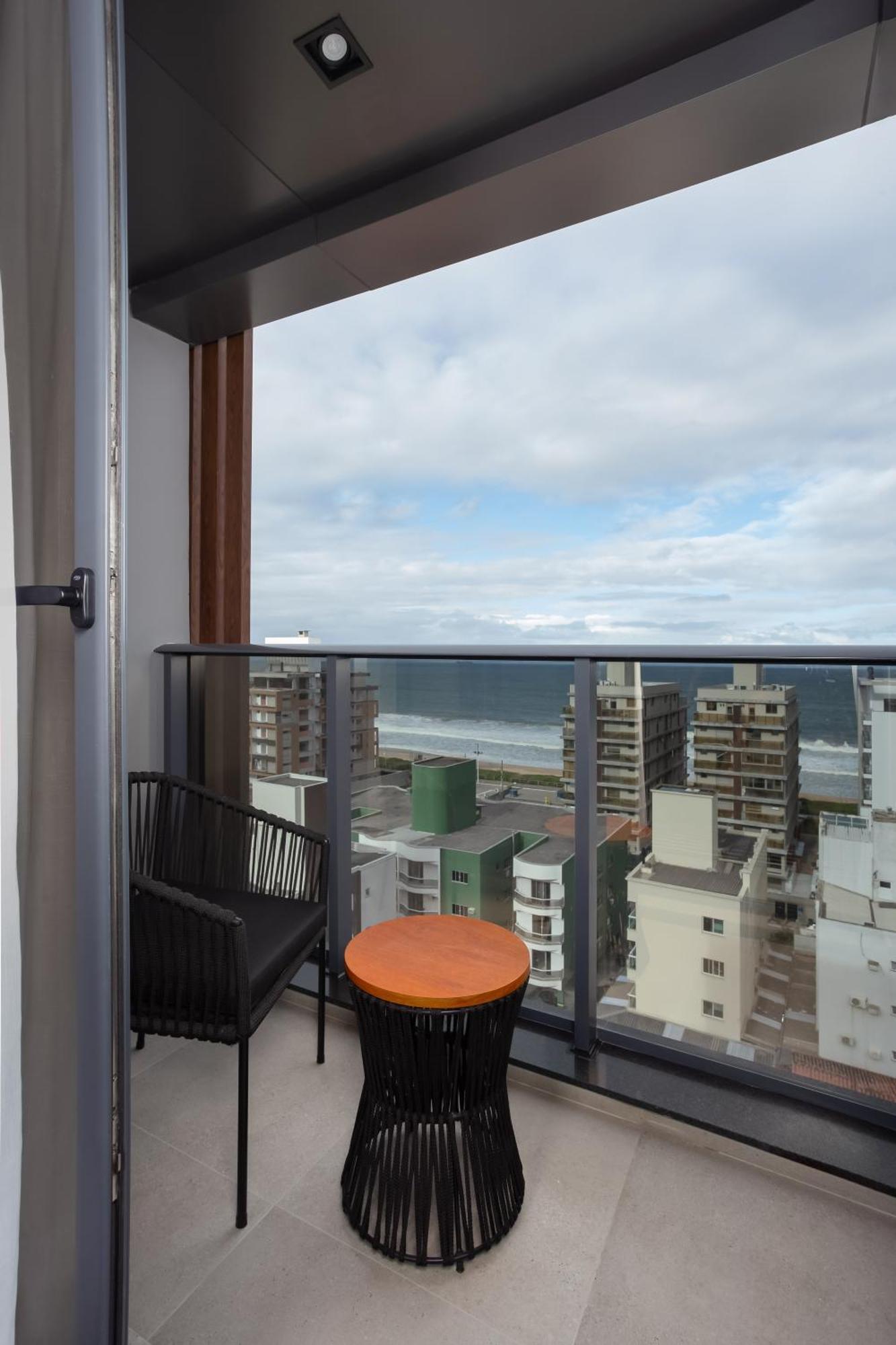 Brava Mundo Hotel Boutique Oficial Itajaí エクステリア 写真